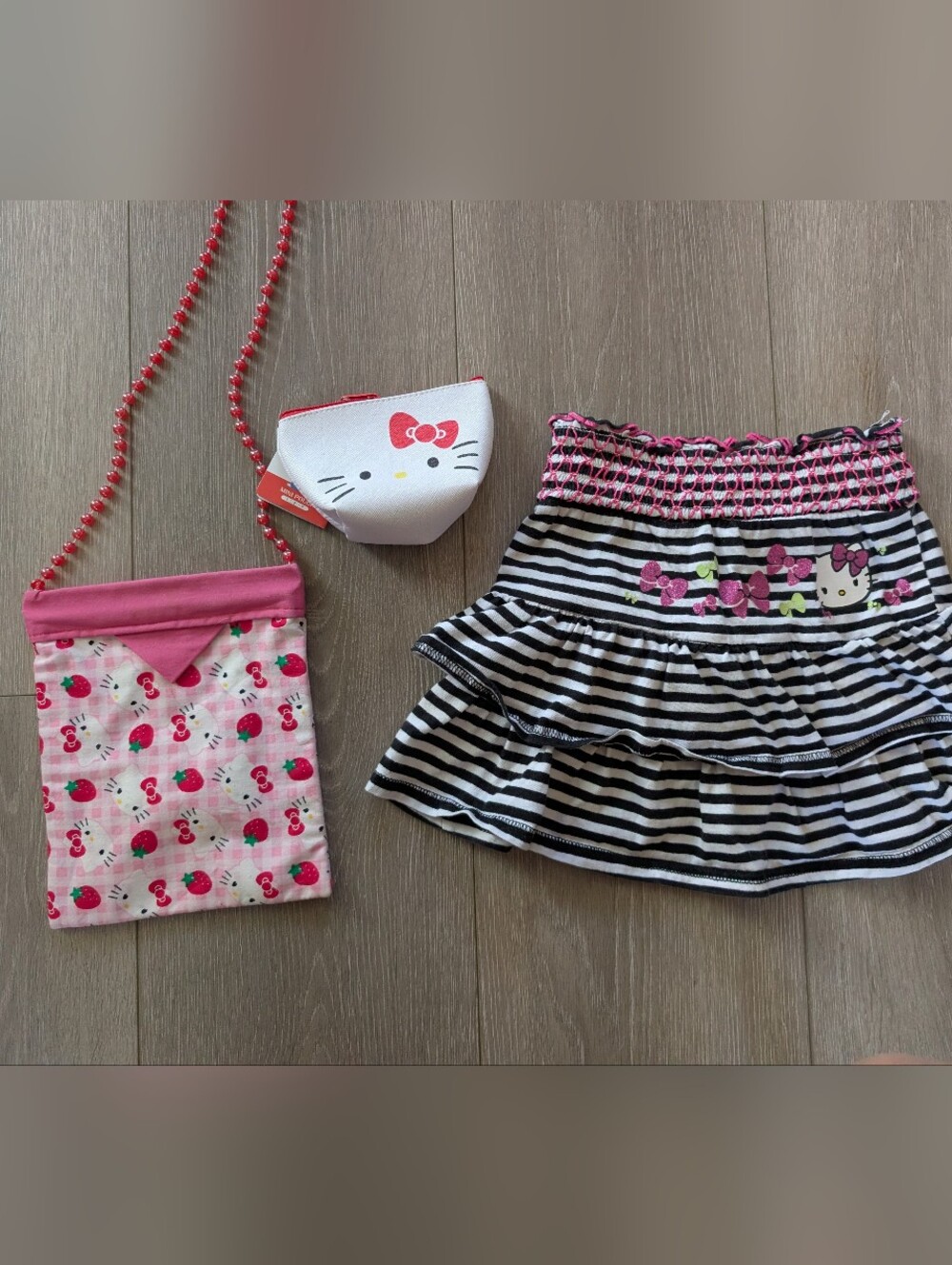 Hello Kitty Girls' Pink & Black Striped Skort with Pink Bag and new Coin Purse